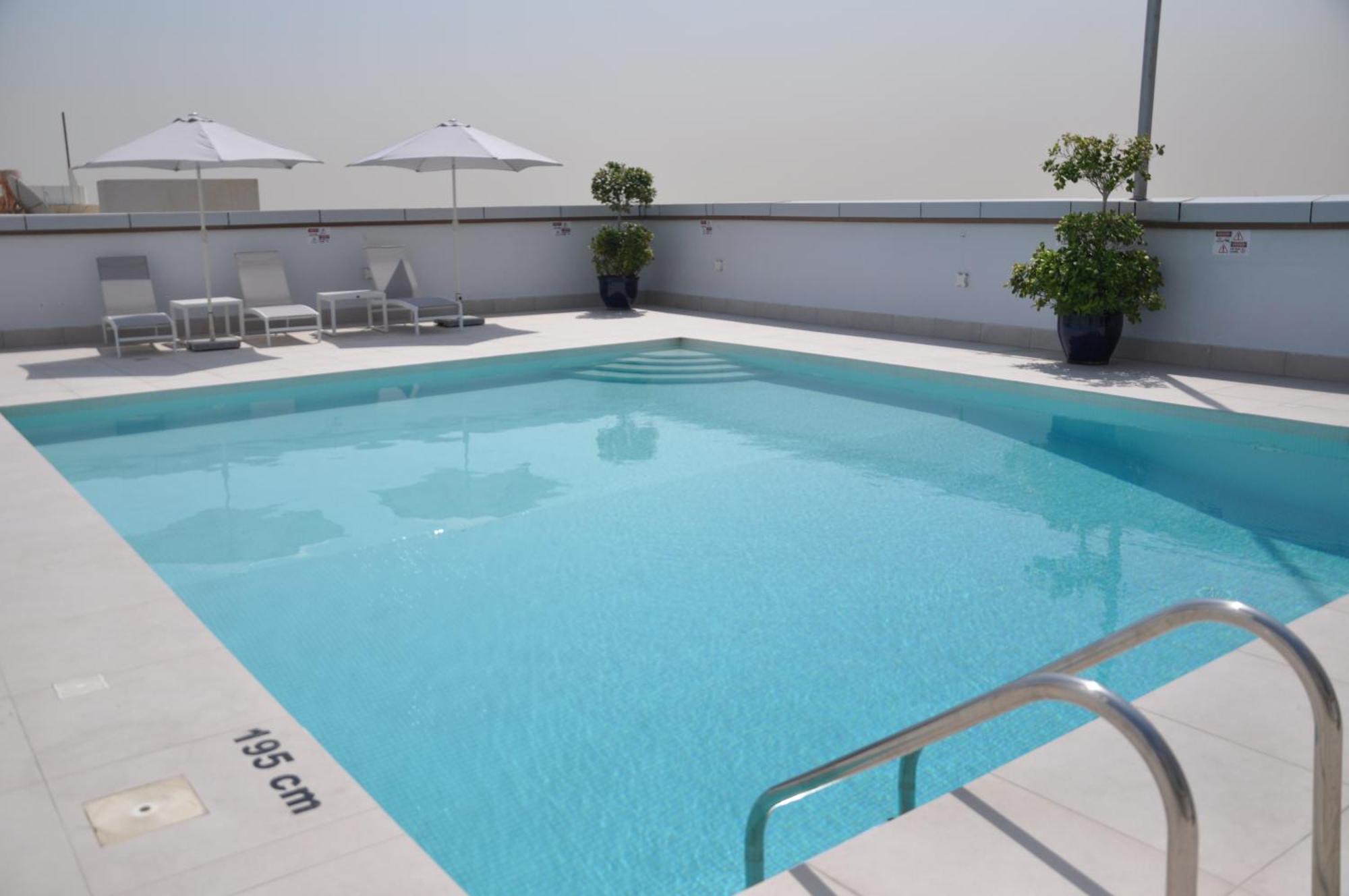 Apartment Spacious Modernized 2 Bedroom And Duplex 4 Br By Taskeen Homes