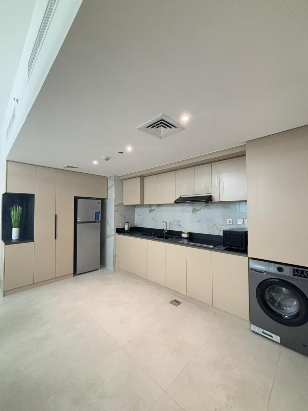 Spacious Modernized 2 Bedroom And Duplex 4 Br By Taskeen Homes Appartement *